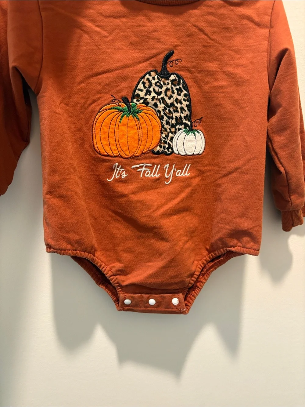 Orange Long-Sleeve Pumpkin Graphic Baby Bodysuit Size 12-18 months